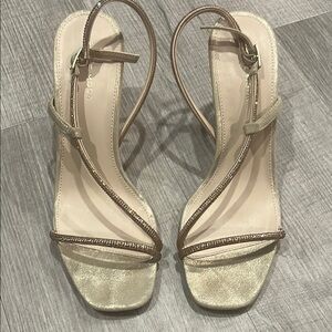 Pelle Moda Gold Heels Strappy Sandals 9.5M
